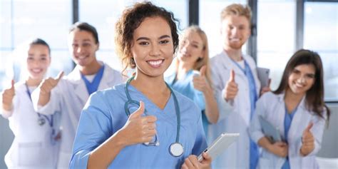 study abroad nursing programs.